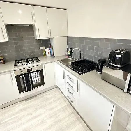 Hazel 1-Bedroom Flat, Parking, Wifi, Prime Location, Close To Blenheim Palace & Oxford Kidlington Exterior photo