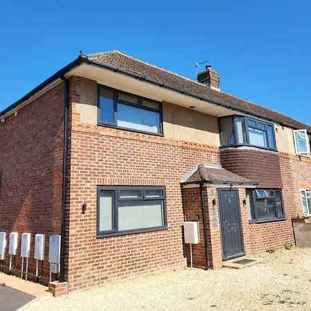 Hazel 1-Bedroom Flat, Parking, Wifi, Prime Location, Close To Blenheim Palace & Oxford Kidlington Exterior photo