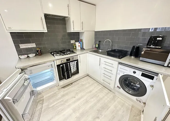 Hazel 1-Bedroom Flat, Parking, Wifi, Prime Location, Close To Blenheim Palace & Oxford