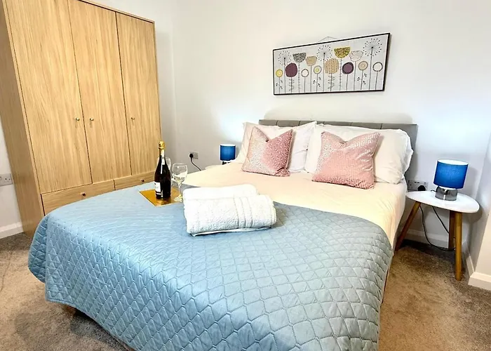 Hazel 1-Bedroom Flat, Parking, Wifi, Prime Location, Close To Blenheim Palace & Oxford