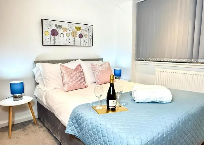Hazel 1-Bedroom Flat, Parking, Wifi, Prime Location, Close To Blenheim Palace & Oxford