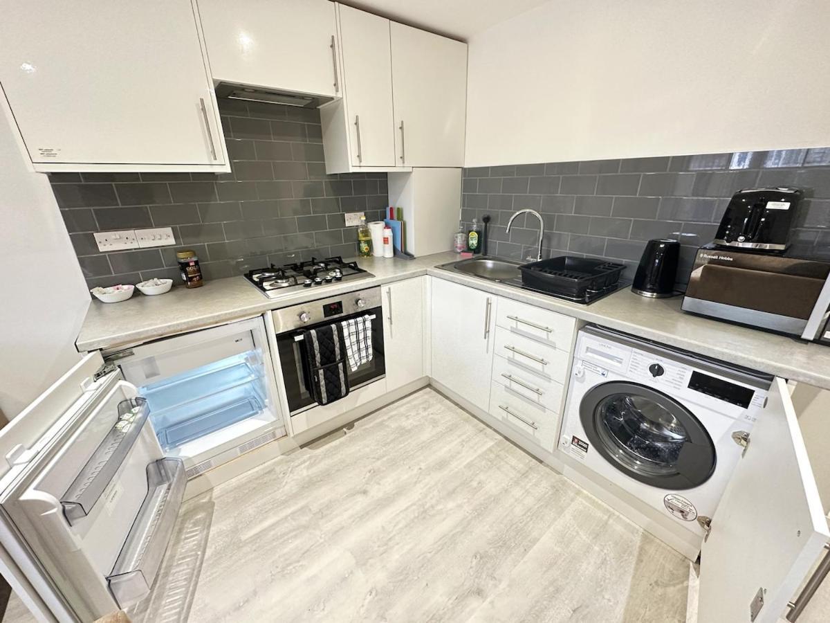 Apartment Hazel 1-bedroom Flat, Parking, Wifi, Prime Location, Close To Blenheim Palace & Oxford Kidlington