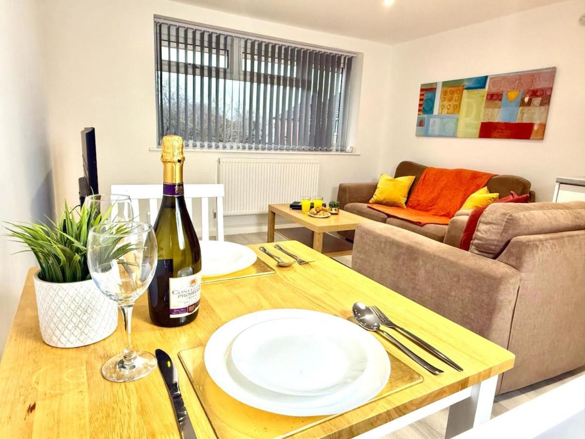 Apartment Hazel 1-bedroom Flat, Parking, Wifi, Prime Location, Close To Blenheim Palace & Oxford Kidlington