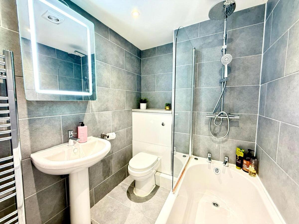 Hazel 1-bedroom Flat, Parking, Wifi, Prime Location, Close To Blenheim Palace & Oxford Kidlington